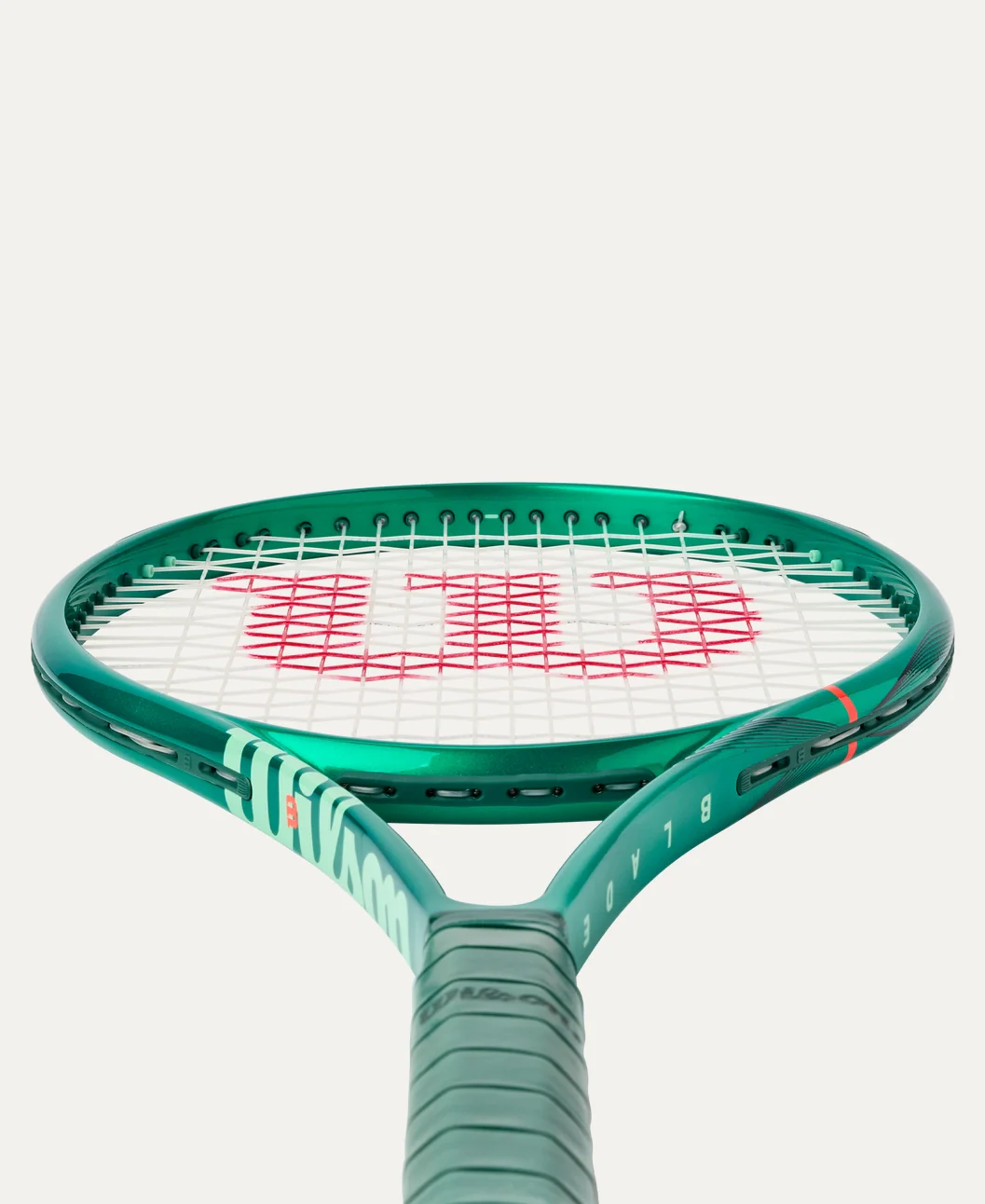 Wilson Blade 104 16x19 V10 Tennis Racquet - Image 4