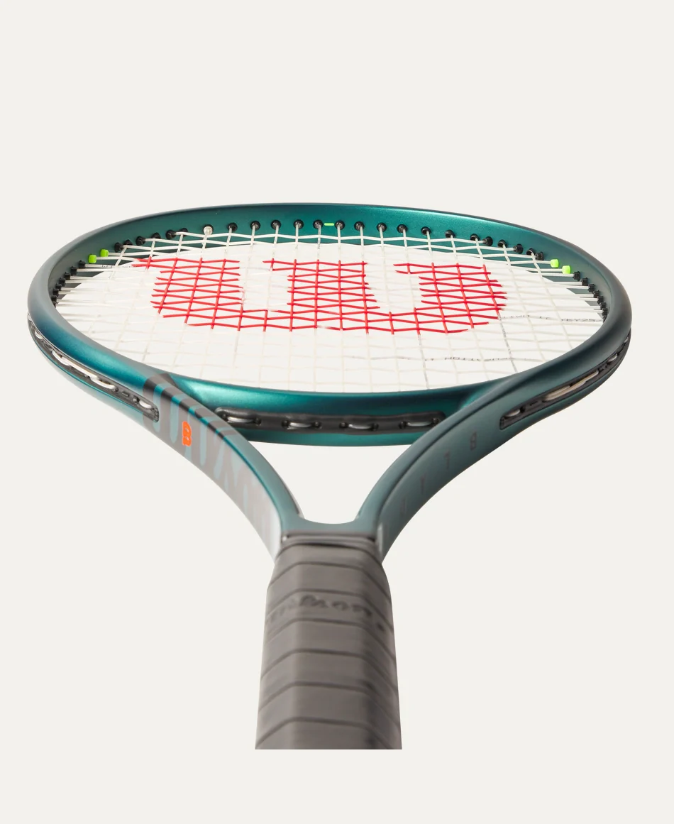 Wilson Blade 98 18x20 v9 Tennis Racquet - Image 3