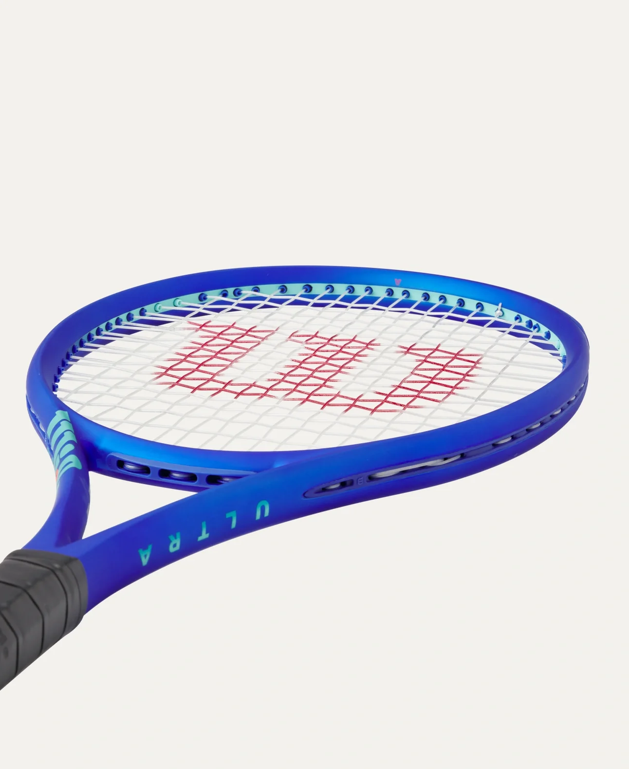 Wilson Ultra 100UL v5 Tennis Racquet - Image 3